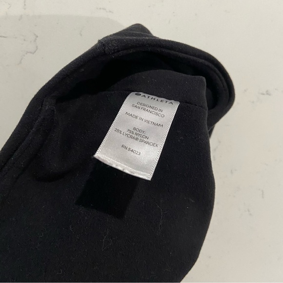 Athleta leggings with cutout design BLACK size XL - Picture 5 of 6